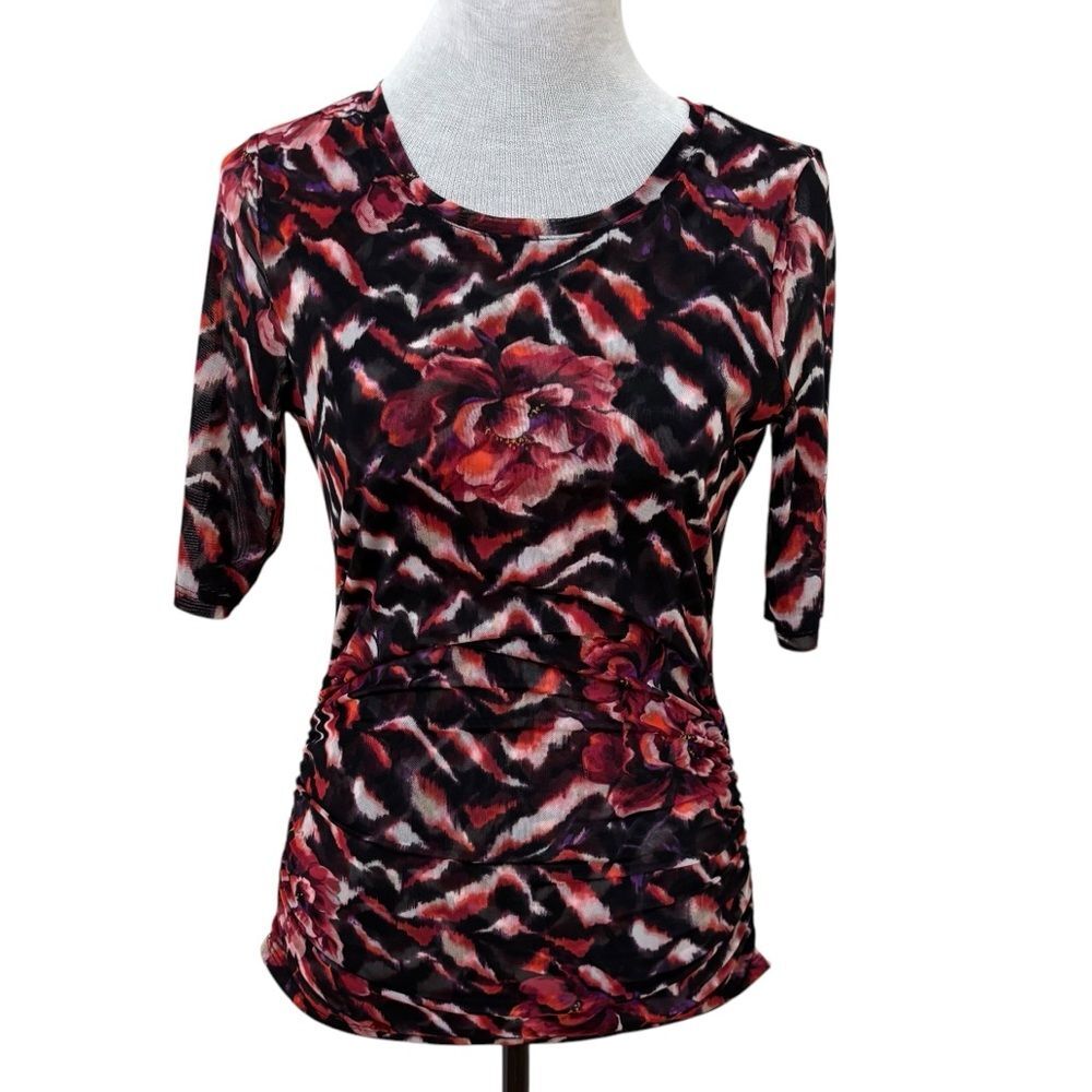 White House black market- mesh shirred side floral tee XS
